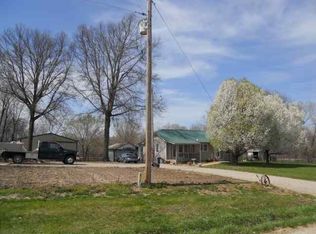 427 NE 251st Rd, Clinton, MO 64735