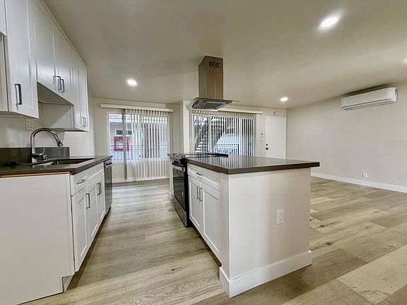 5th image of 3810 E Ocean Blvd APT 10