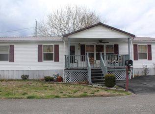 92 Sky Harbor Ln, Hagerhill, KY 41222