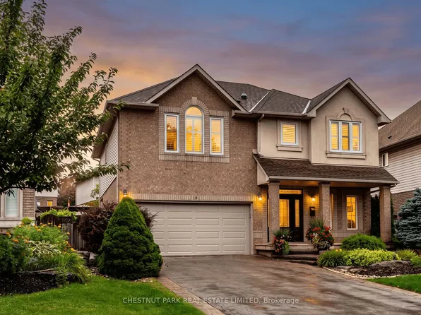 18 Pelham Dr, Ancaster, ON L9K 1L4