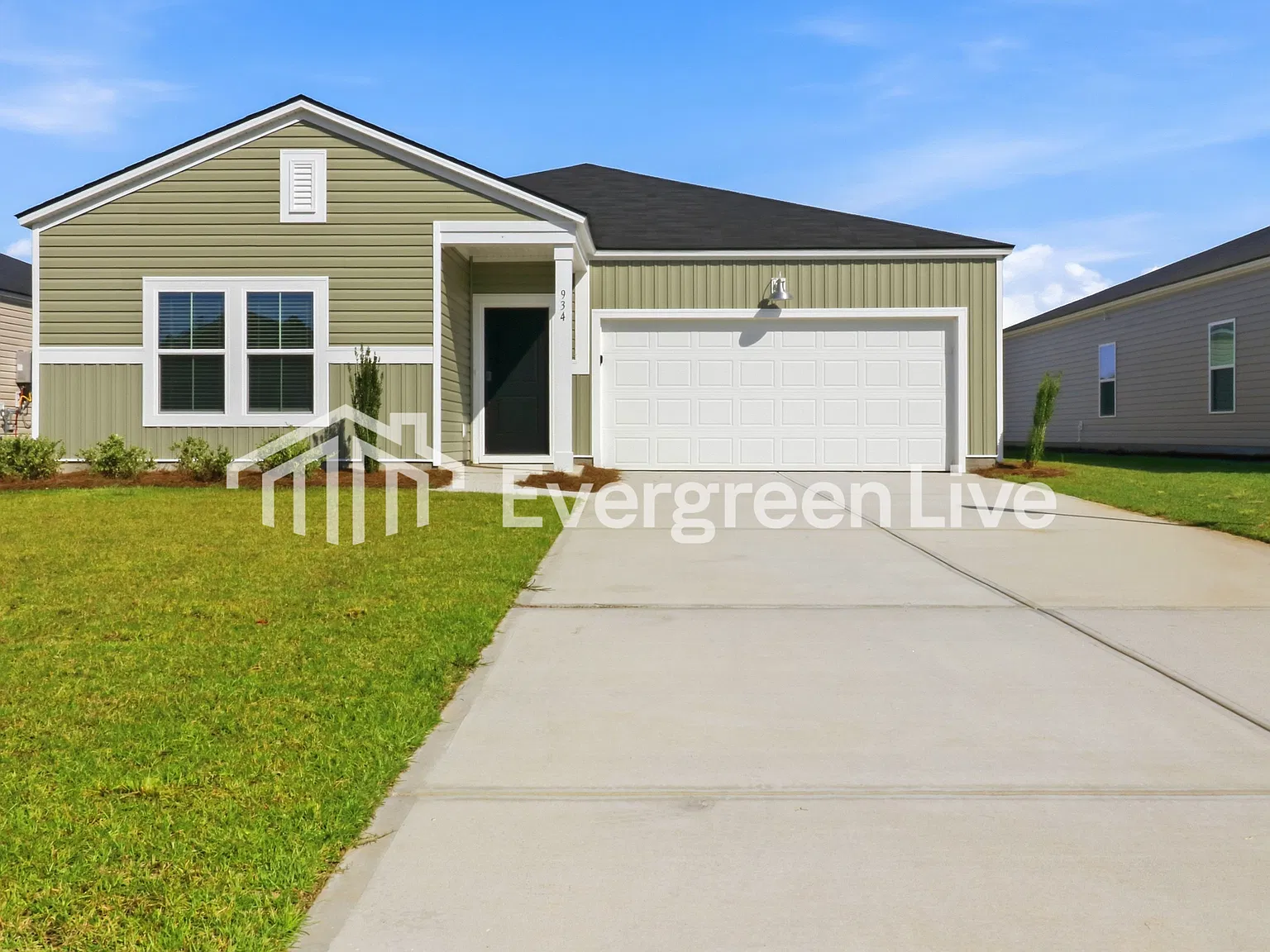 3 bed, 2.0 bath, 1520 sqft, $2,295 — Photo 1