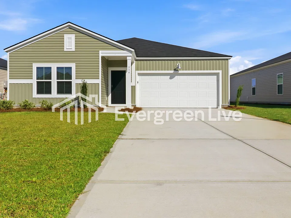 934 Sweetbay Dr