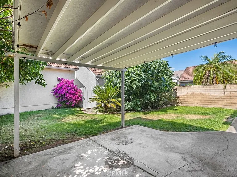 28045 Blandings — Photo 29