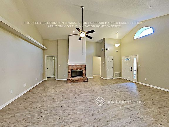 3rd image of 577 Remington Oak Dr