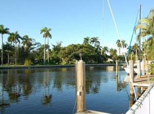 527 SW 10th Ave, Fort Lauderdale, FL 33312