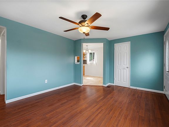 3rd image of 724 Rose Ln
