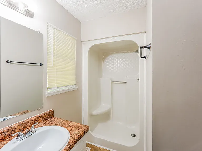 5839 Brenda Dr — Photo 11