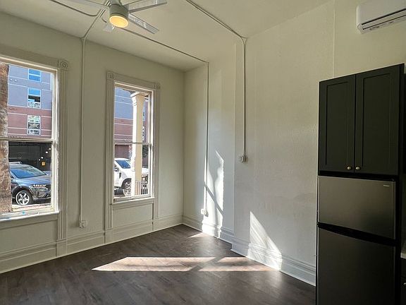 2nd image of 509 Park Blvd #104