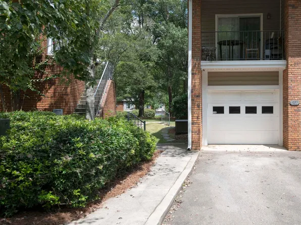 1977 Waterford Pl, Birmingham, AL 35244