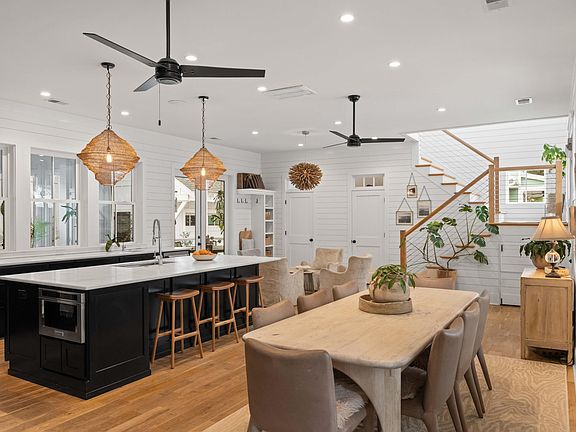 5th image of 733 Atlantic St