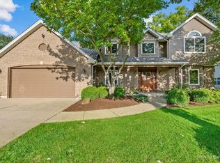 1775 Illinois St, Roselle, IL 60172