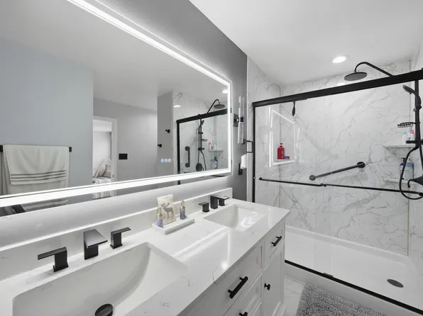 8342 Timberbrook Ln, Dallas, TX 75249