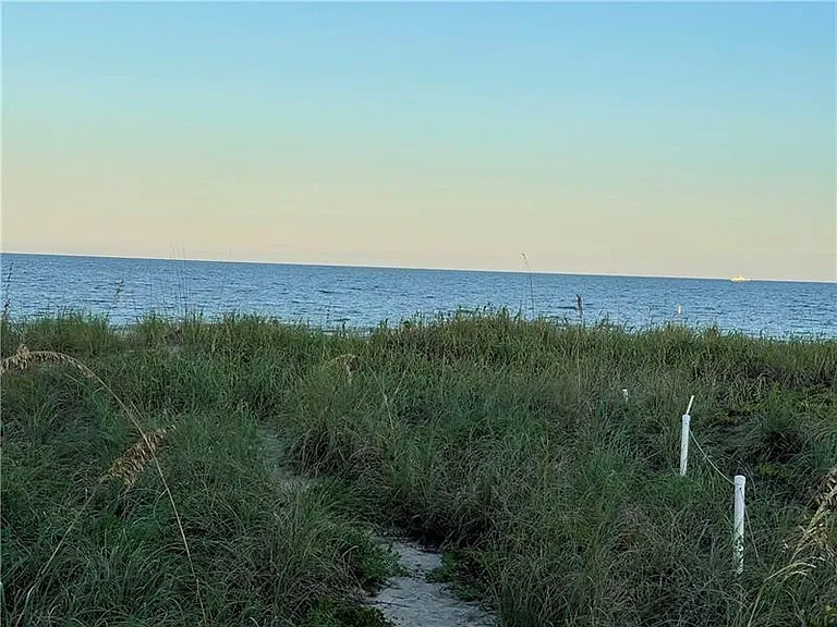 4564 El Mar Dr #6 — Photo 21