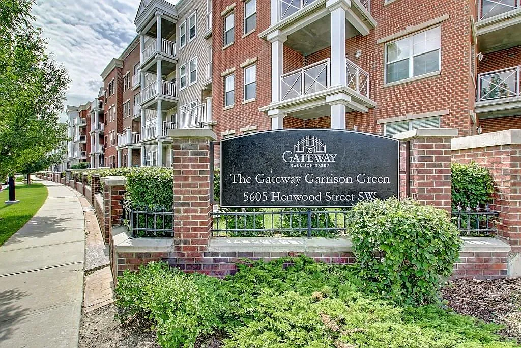 4310 - 5605 Henwood St. SW — Photo 1