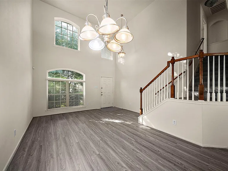 1431 Orchid Dr — Photo 4