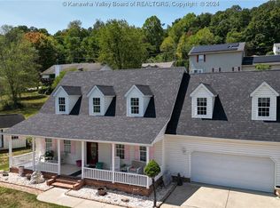 41 Regal Oaks, Barboursville, WV