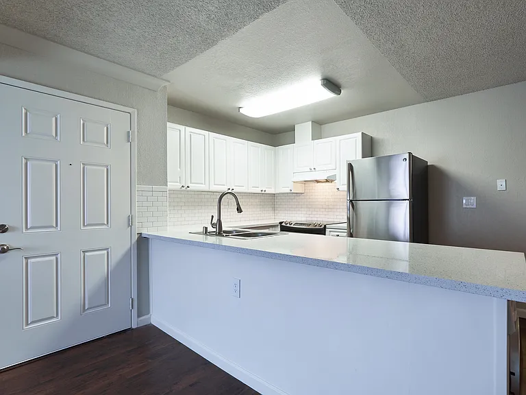 BW 2BD Kitchen3