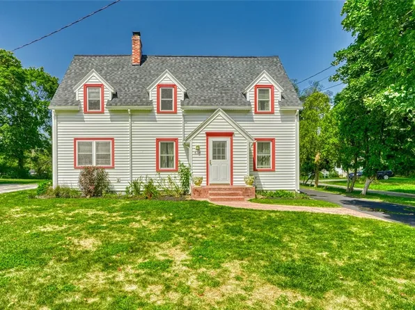 434 Ridge Rd, Webster, NY 14580