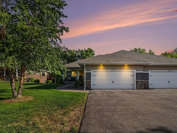 2047 Goodview Ave N, Oakdale, MN 55128