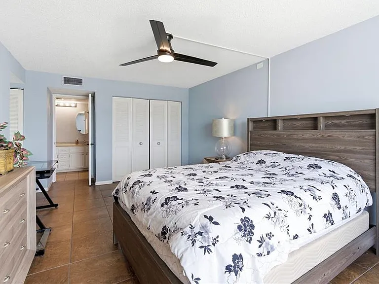 17408 Gulf Blvd #403 — Photo 42