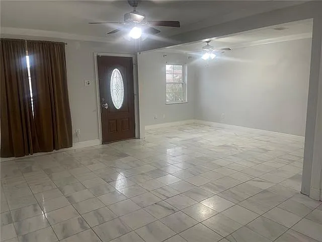4 bed, 2.0 bath, 1510 sqft, $1,800 — Photo 2