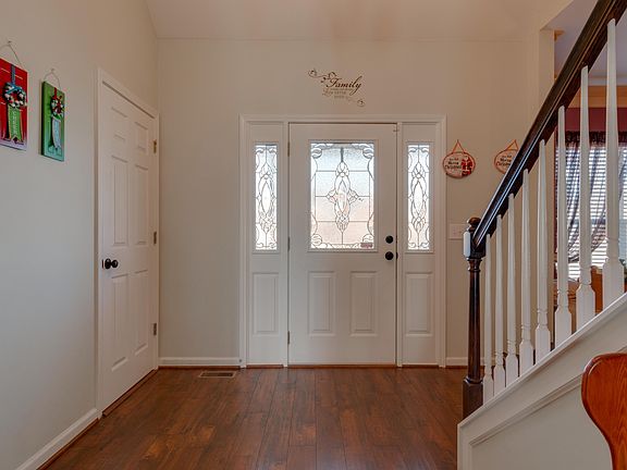 4th image of 7001 Inglenook Dr