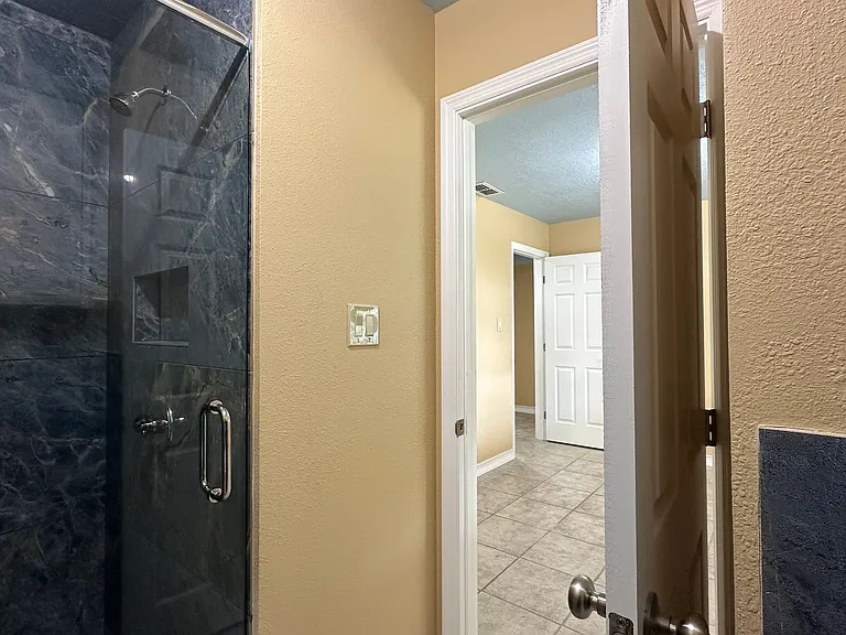 261 Caldwell St — Photo 13