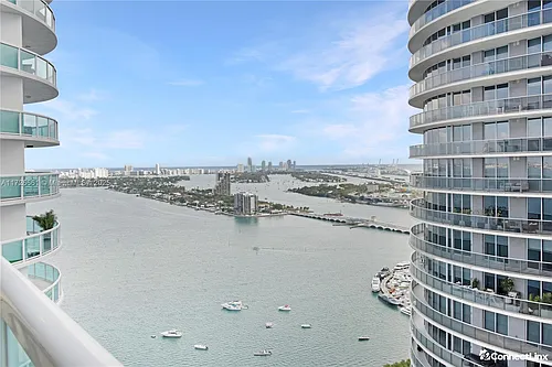 1800 N Bayshore Dr Photo 1