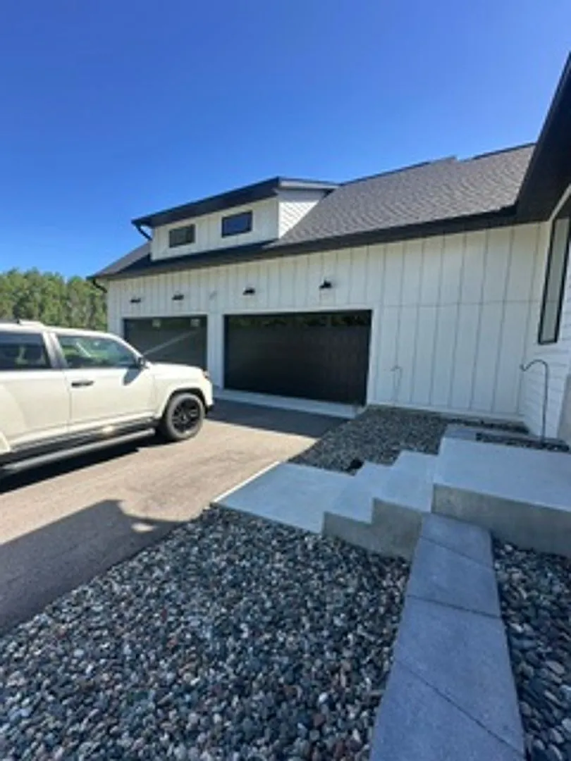 Beautiful Single Family 5 Bed home built in 2024 - Pequot Lakes — Photo 3