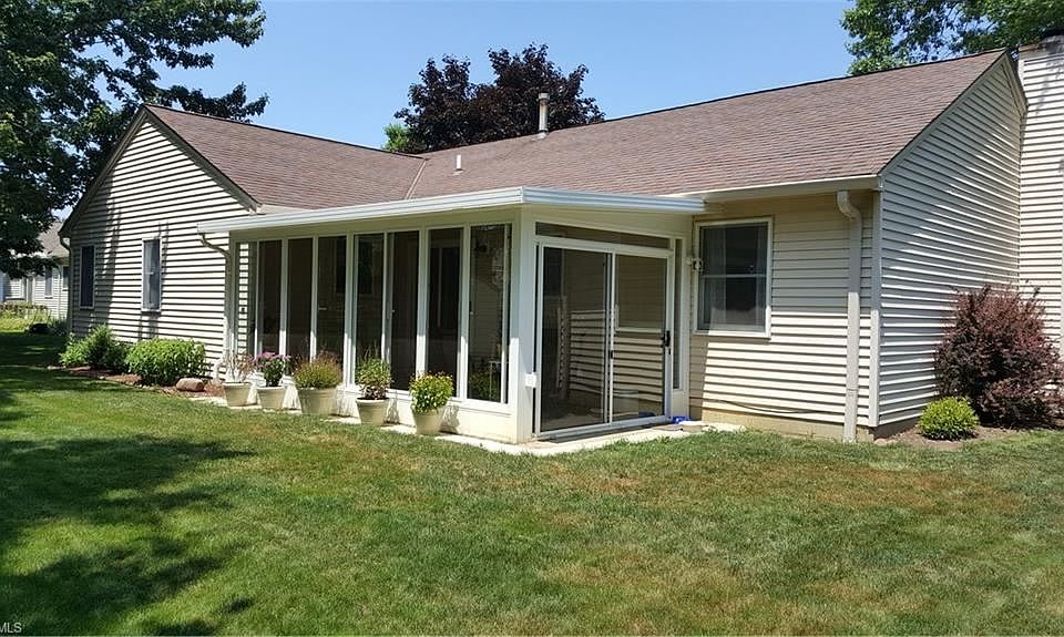 2nd image of 33369 Chelsea Ave