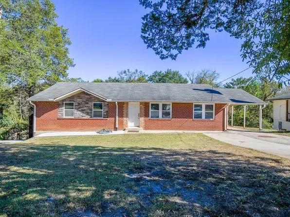 896 King Rd, Jonesboro, GA 30236