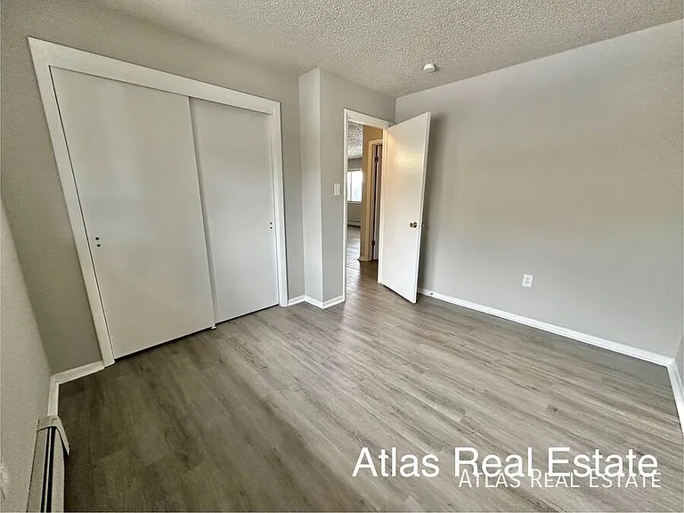 64 Newport Cir #3B — Photo 5