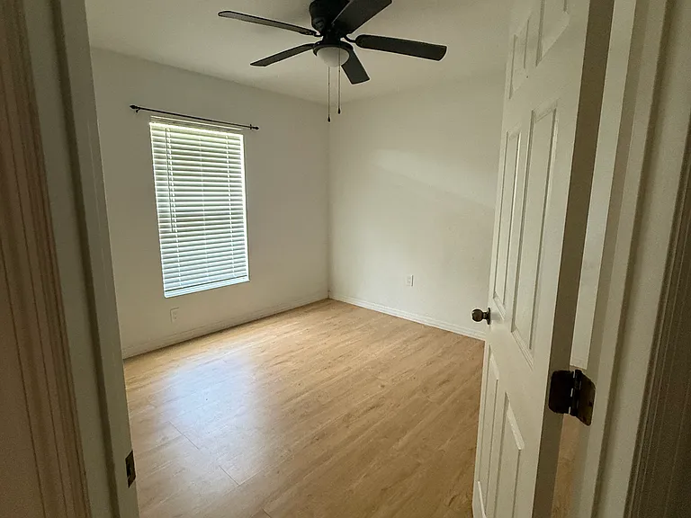 336 Marion Oaks Ln — Photo 15