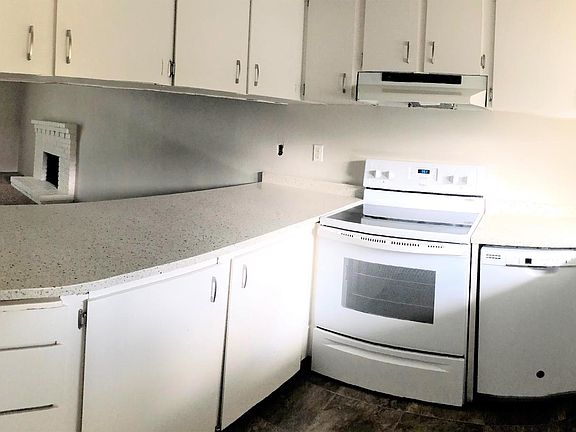3rd image of 5816 200th St SW