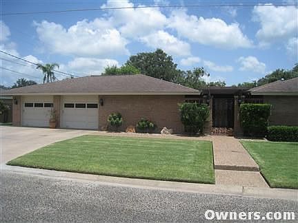 Gated Courtyard And Garage Entrance