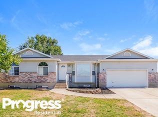 2056 N 1350 W, Clinton, UT 84015