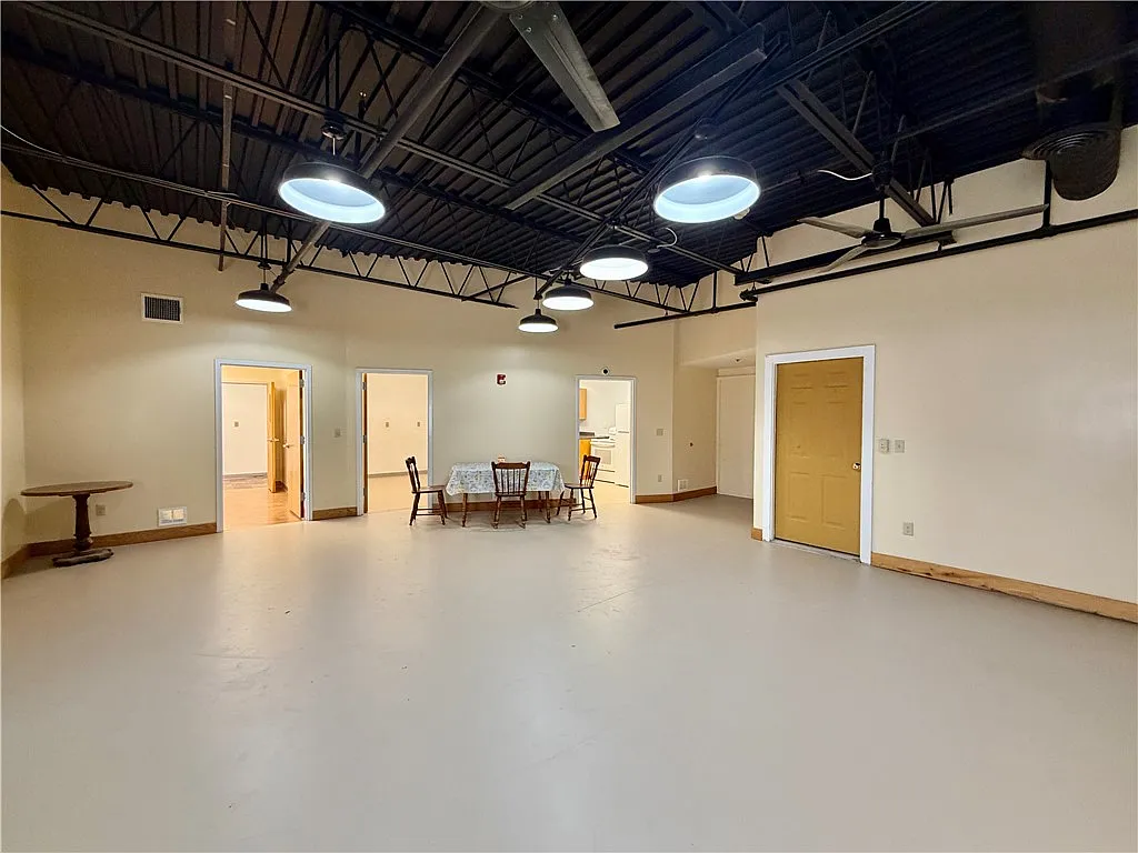 Building Photo - 42981 State Highway 28 #4