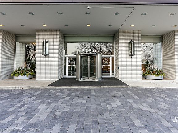 2nd image of 3150 N Lake Shore Dr APT 24E