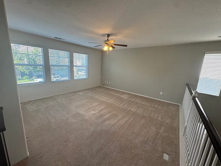 33442 Wallace Way — Photo 8