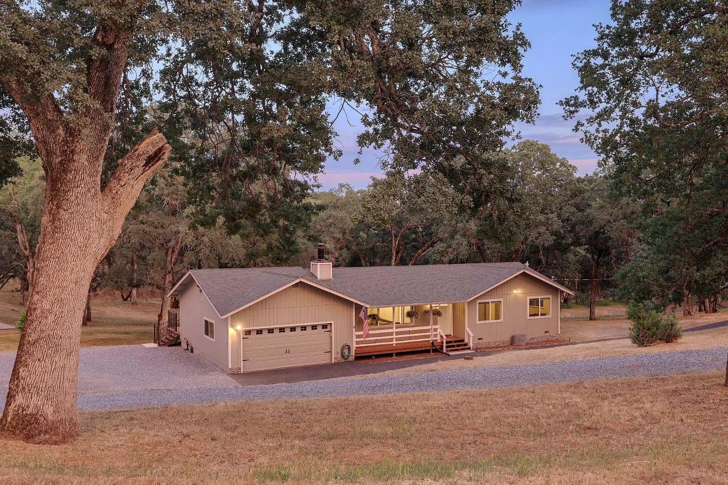 2221 Swallow Rd photo 1