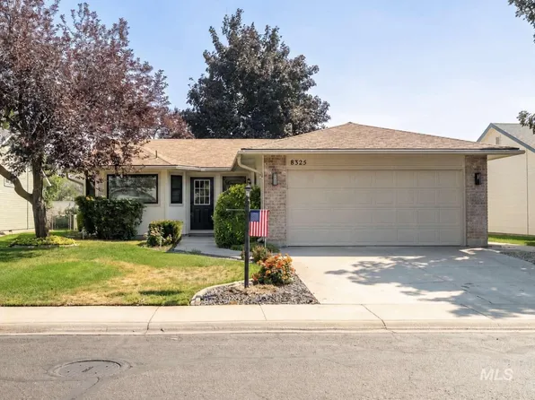 8325 Willowdale Dr, Garden City, ID 83714