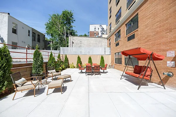 Rented by Abba Realty Associates INC | media 8