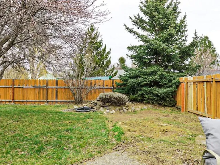 3279 SW Pumice Pl — Photo 40