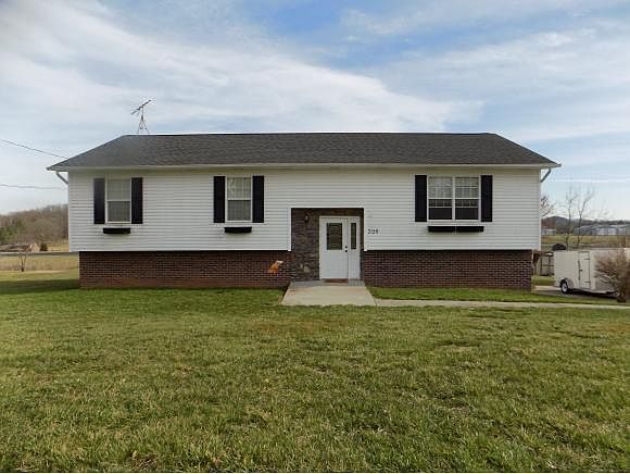 1st image of 208 Lauren Dr