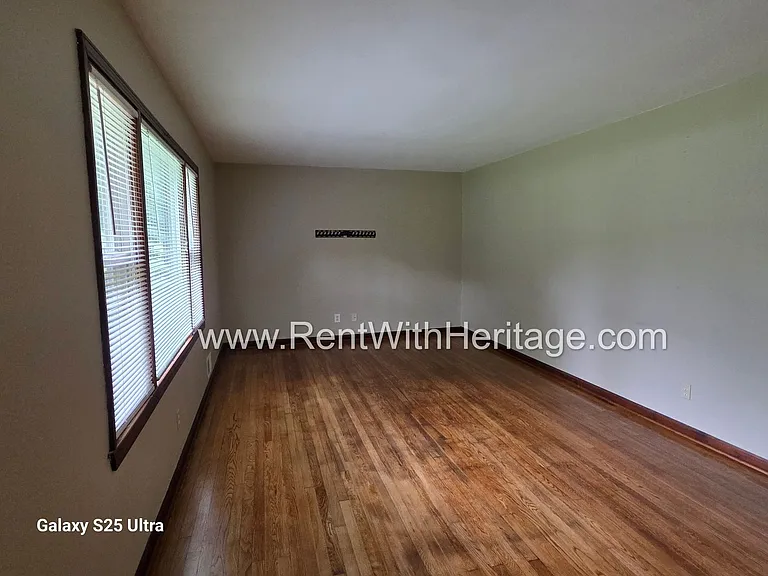 6266 Melrose St — Photo 19