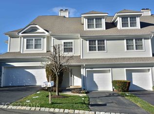 35 Crystal Hill Dr, Pomona, NY 10970