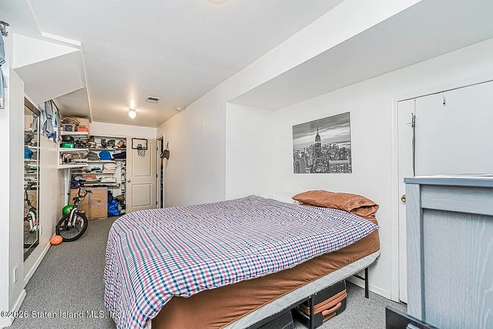 1 bed, $2,400 — Photo 3
