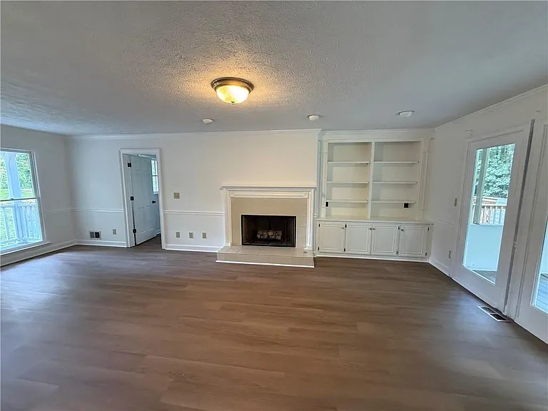 12265 King Cir — Photo 6