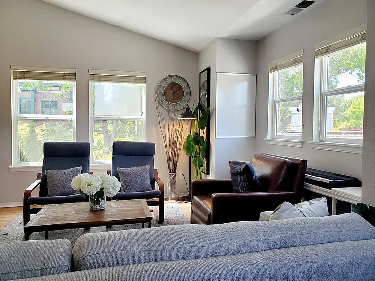sitting area