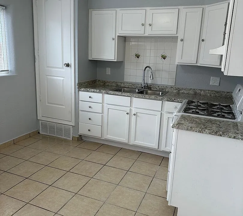 328 Rhode Island (New) St NE